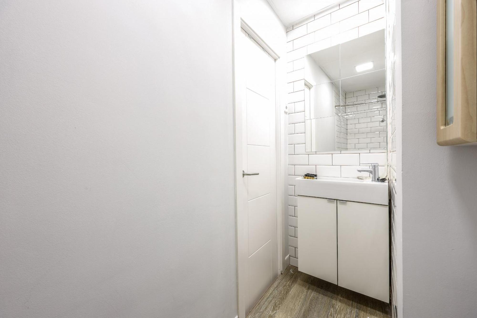 Pequeno Apartamento Reformado En Tirso De Molina Alquiler Temporal มาดริด ภายนอก รูปภาพ